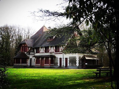 Parcs Forestier de Larçay - Les Hâtes