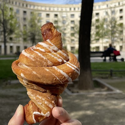 Photo 4 de Le croissant par MARTIN BROSSARD