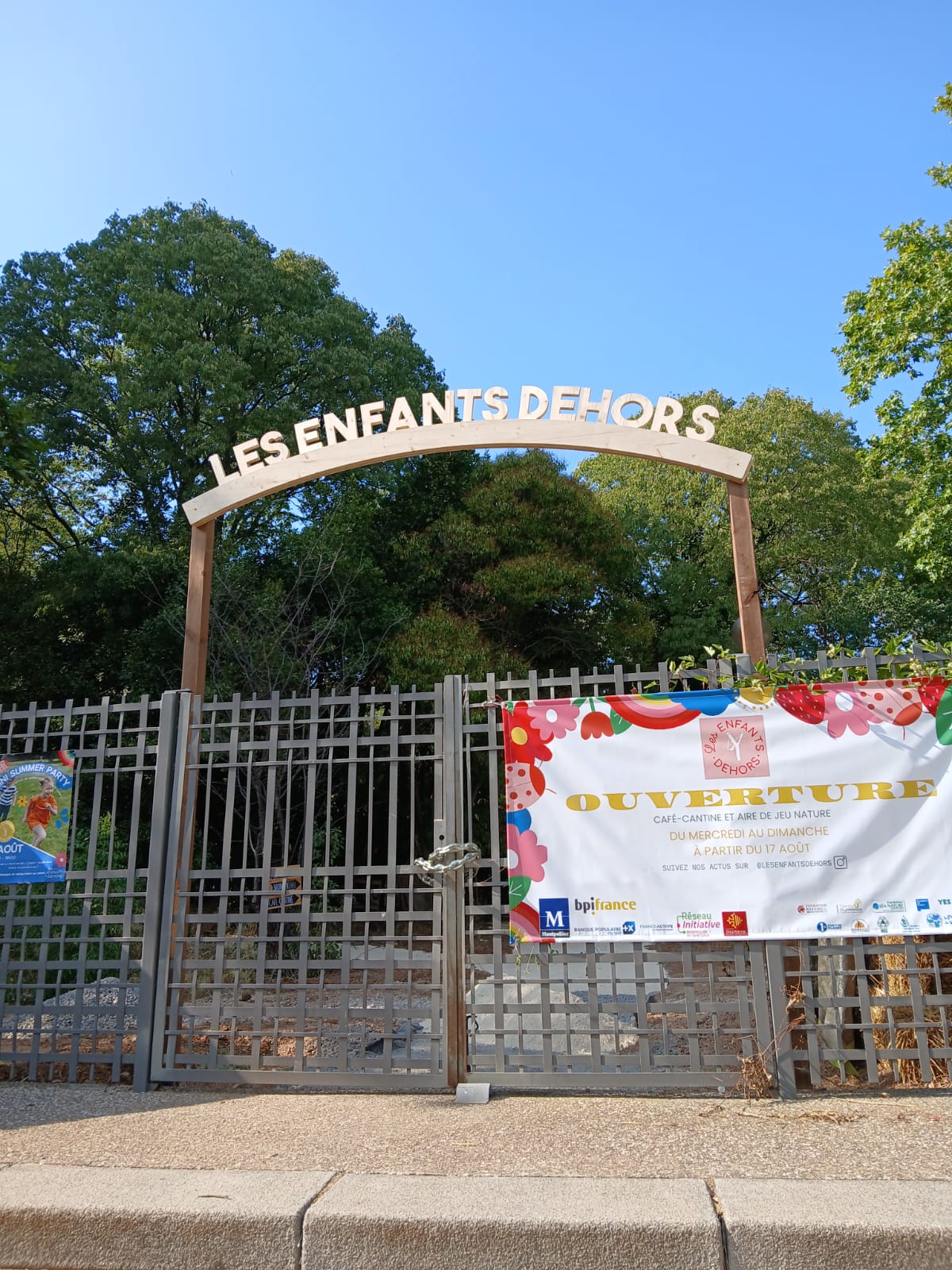 Photo 3 de Les Enfants Dehors
