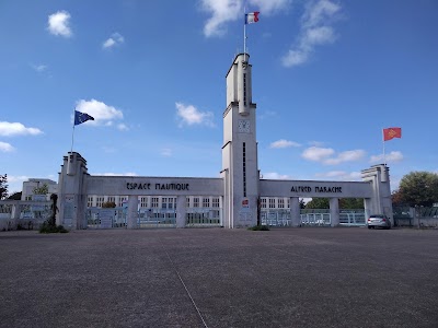 Photo 2 of Piscine Alfred Nakache d'été
