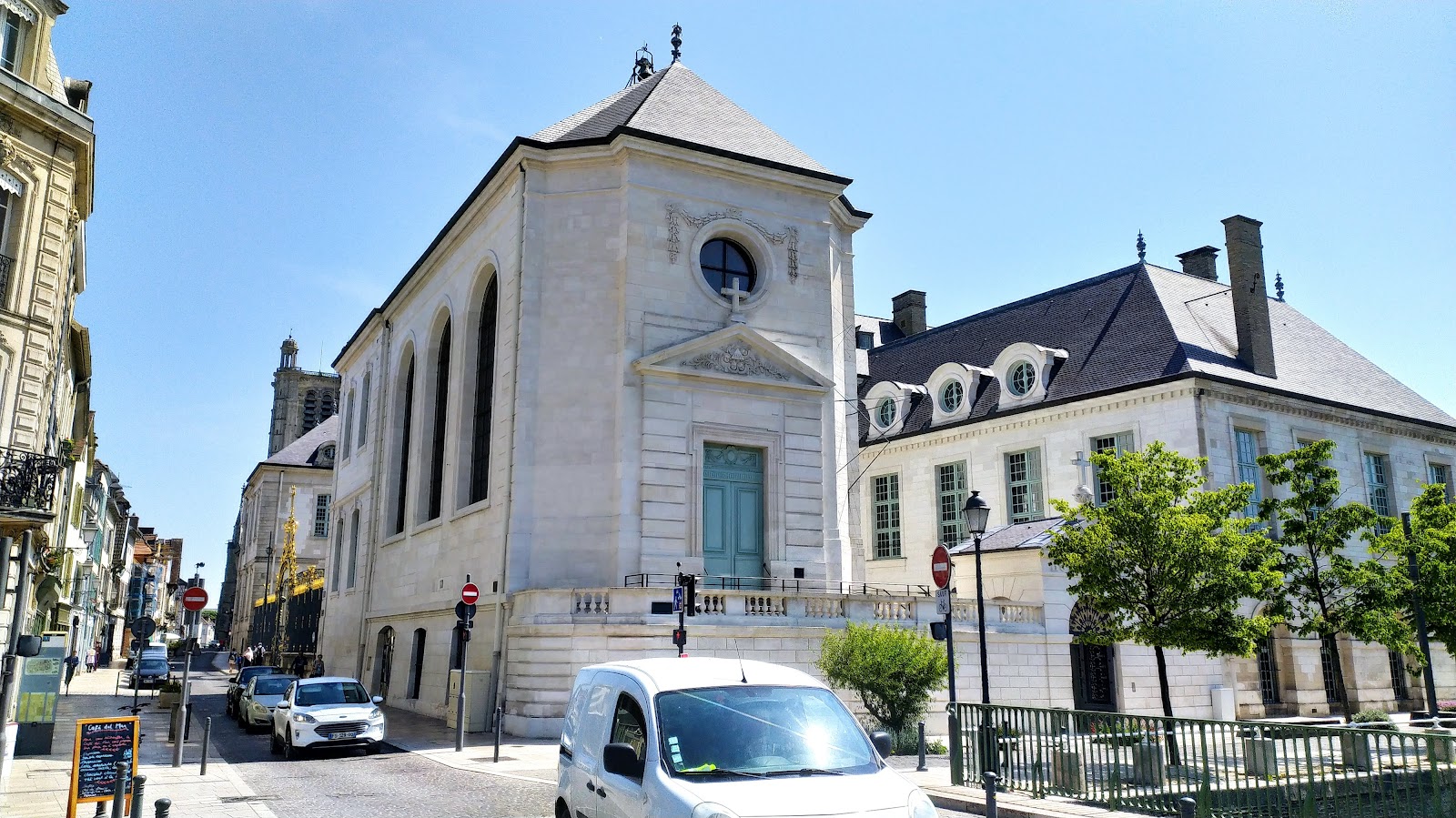 Photo 2 de Apothicairerie de l'Hôtel-Dieu-le-Comte
