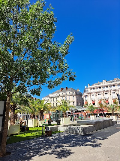 Photo 2 de Place du Ralliement