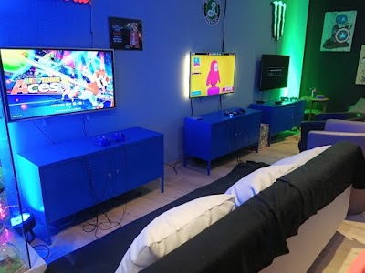 Photo 2 de Reload Gaming Bar