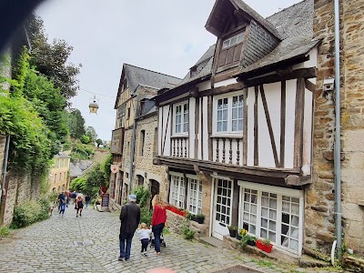 Photo 2 of Dinan