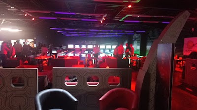 Photo 5 de METROPOLIS FUN PARC - Trampoline Parc - Bowling - Laser Blade - Drift Kart - Escape Game - Karaoké - Billards & Arcade 🎳