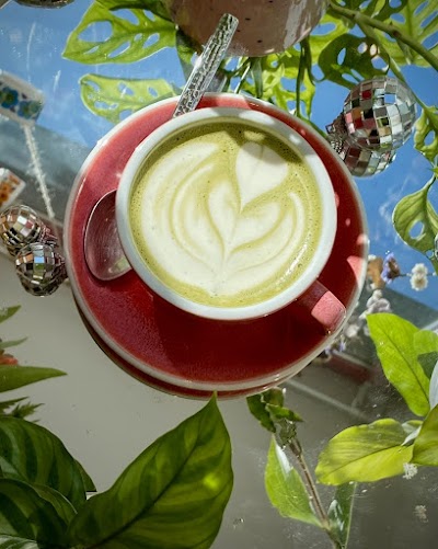 Photo 4 de Sœurs - café fleuri
