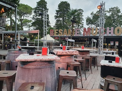 Photo 2 de Béziers Plage / La Cour des Miracles - Château Vaisseries