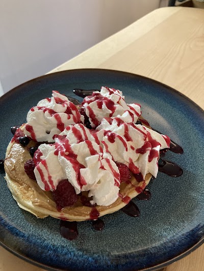 Photo 3 de Nouveau CafĂ© Brunch - Miss Pancakes đ„đ§Ą - Grasse - Partager une expĂ©rience entre Gourmandise et Bien-ĂȘtre - Espace Coworking