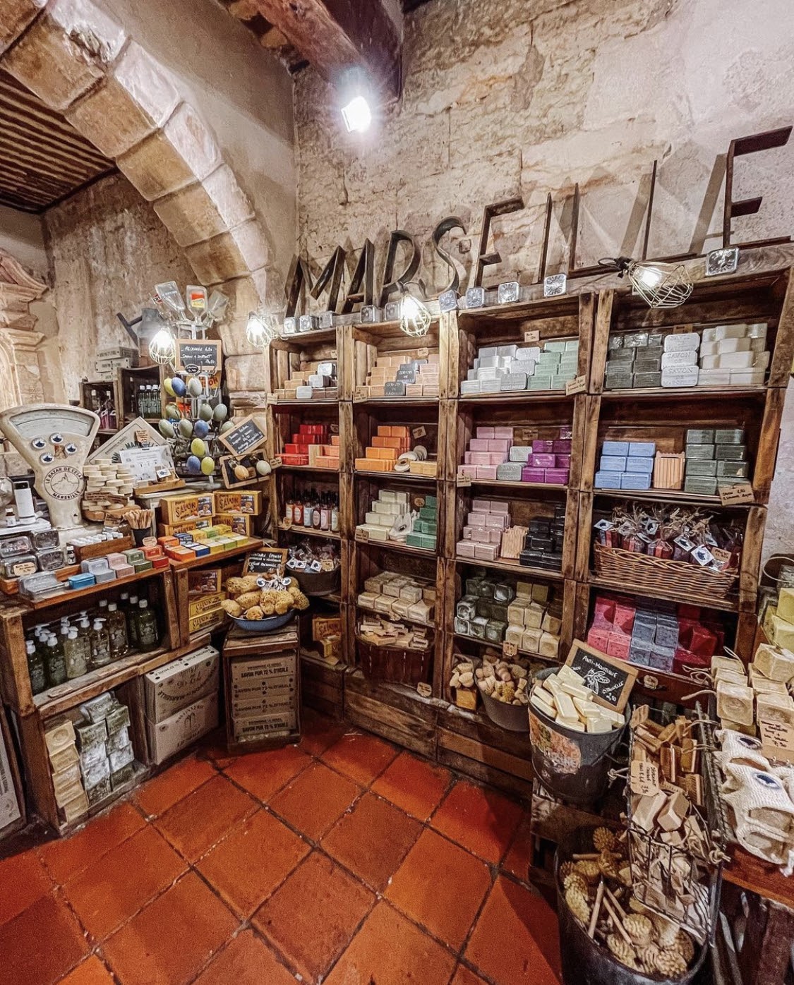 Photo 3 of Le Bazar de César Savonnerie