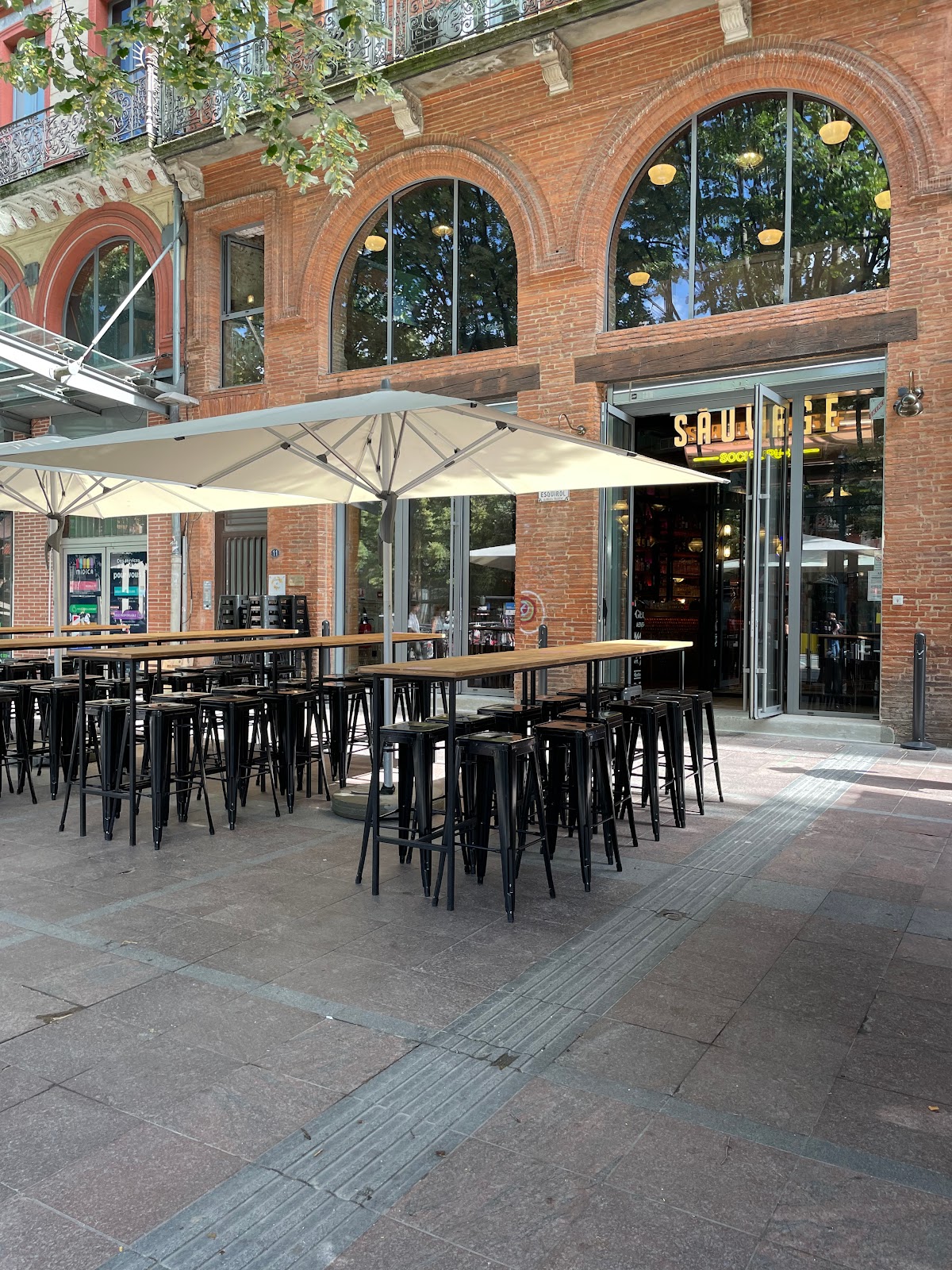 Sauvage Social Pub