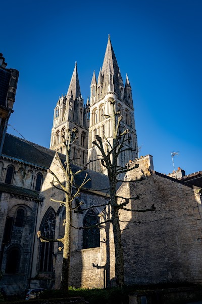 Photo 3 de L'Abbaye-aux-Hommes
