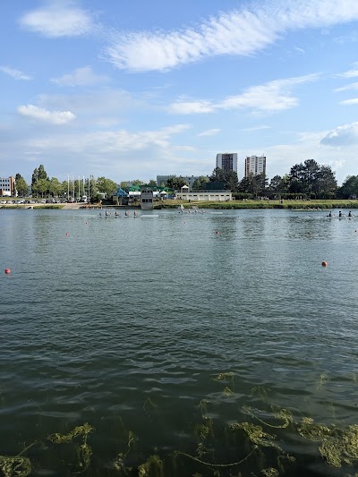 Photo 2 de Stade nautique international Didier-Simond