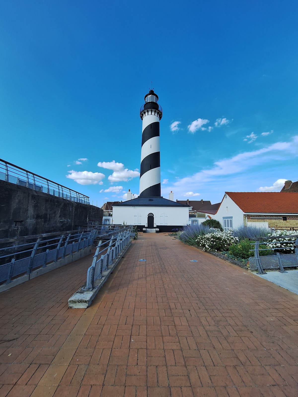 Phare de Petit-Fort-Philippe