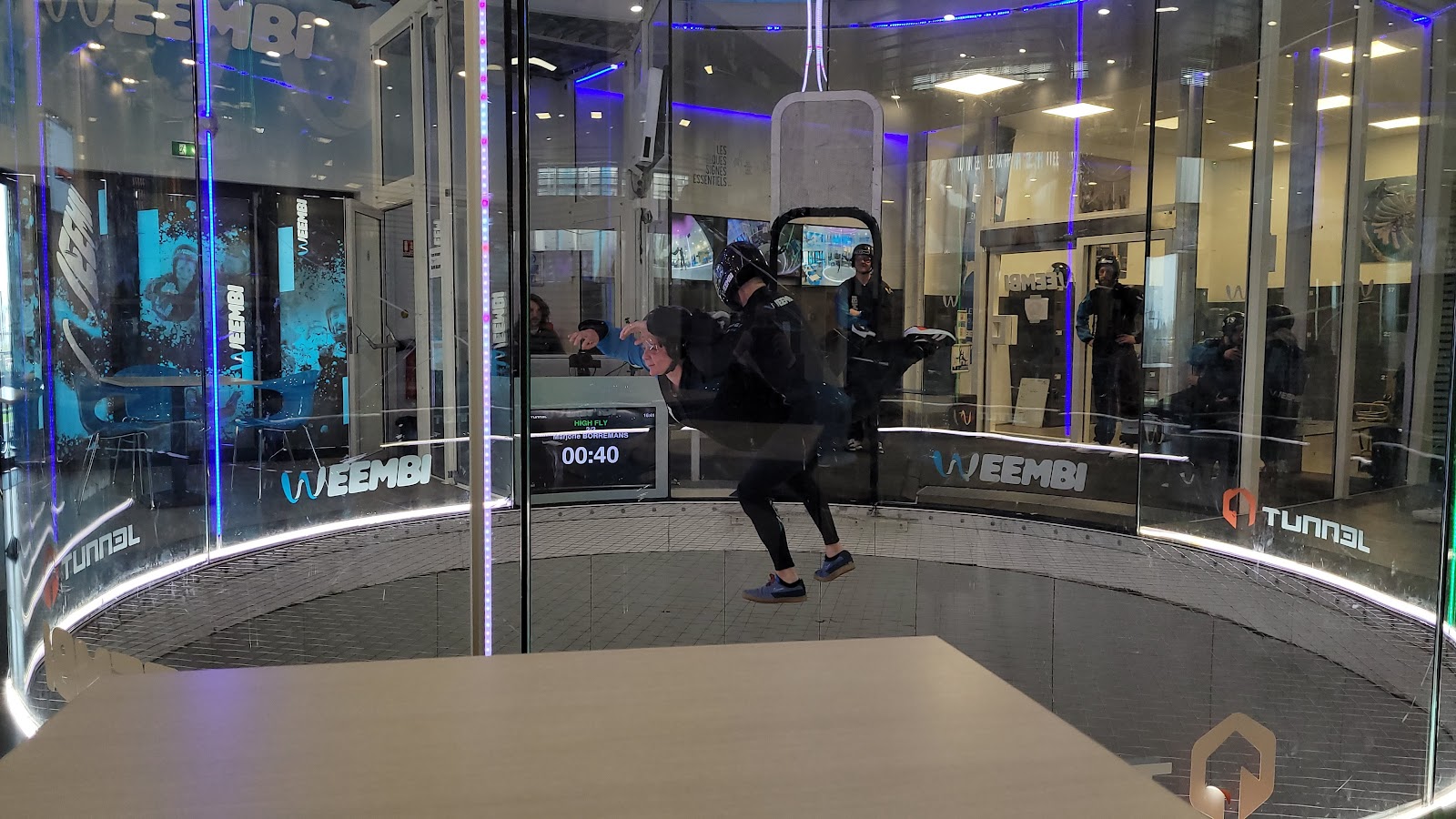 Photo 2 de Weembi – Simulateur de Chute Libre