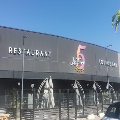 Photo 3 de LE FIVE - Restaurant & Bar