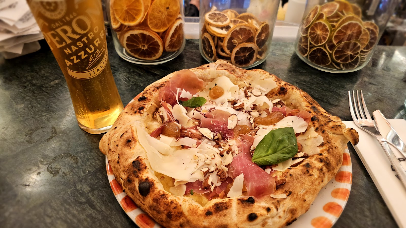 Photo 4 de Peppe Pizzeria Martyrs