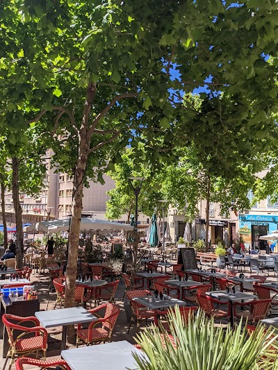 Photo 1 de Place de Lenche