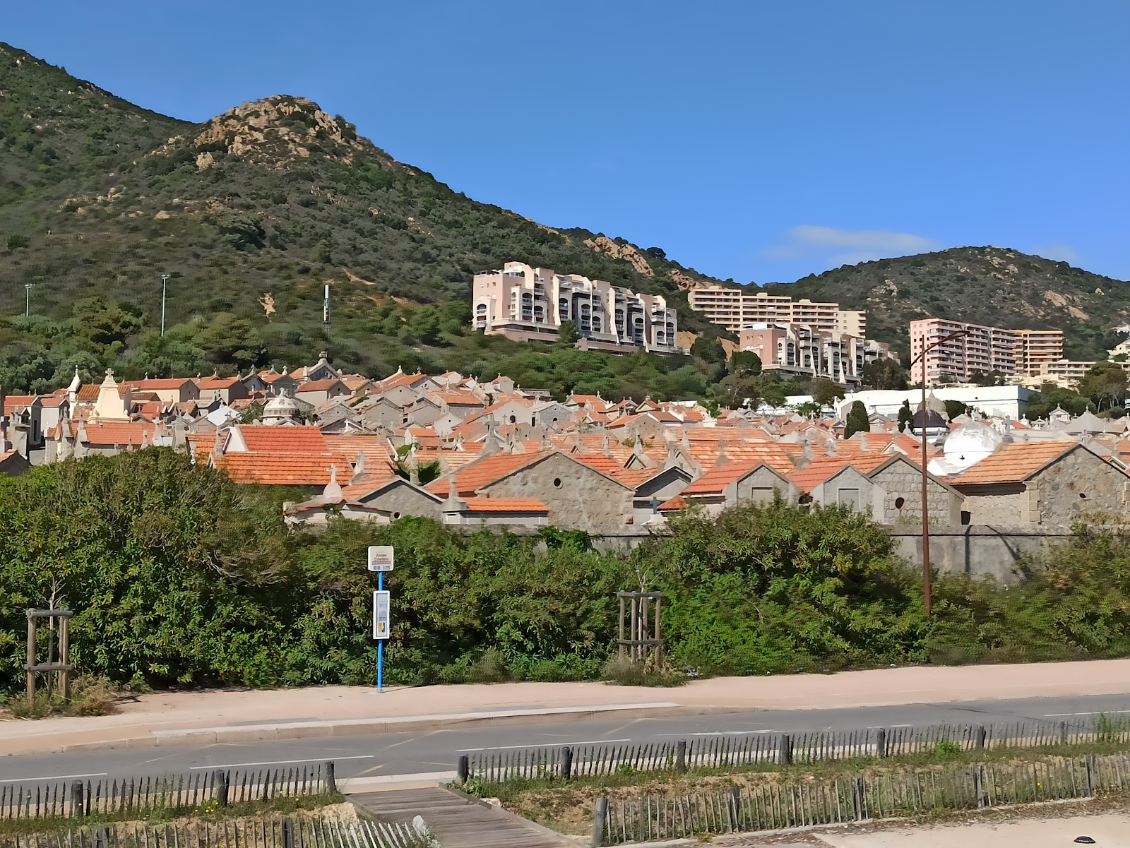 Cimetière Marin d'Ajaccio - Cimiteriu Marinu d’Aiacciu
