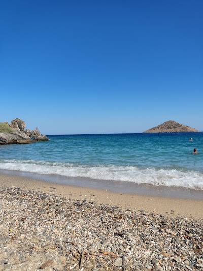 Photo 5 de Erotospilia beach