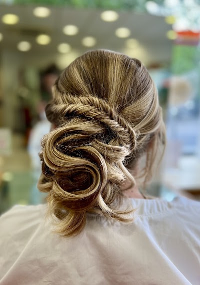 Photo 3 of Camille Albane - Coiffeur Valenciennes