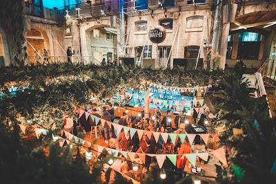 Photo 5 of La Place des Canailles