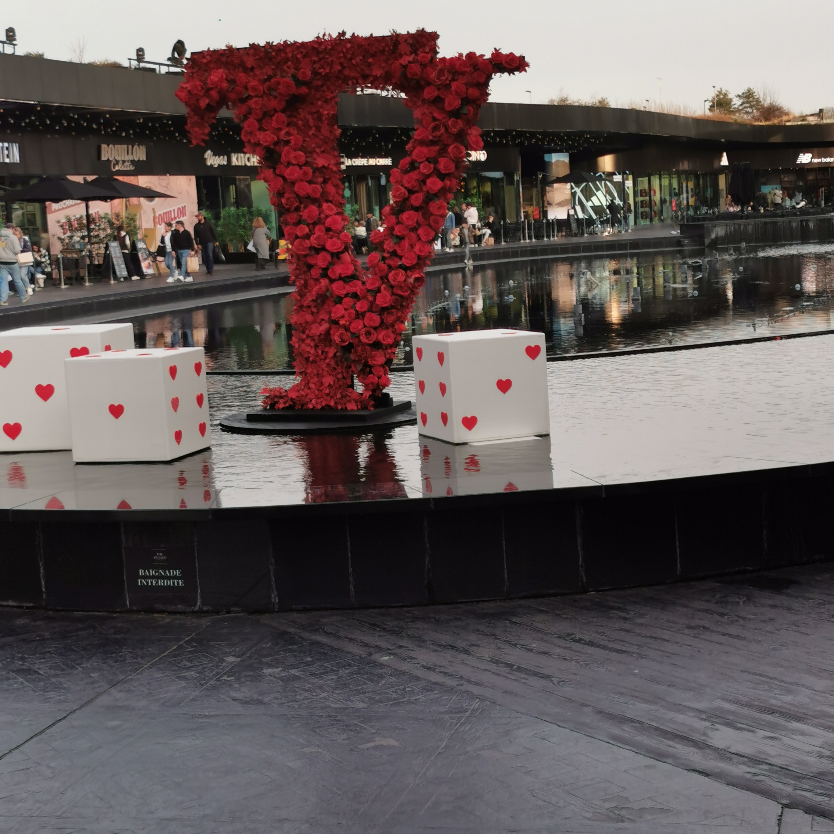 Photo 1 de The Village Outlet