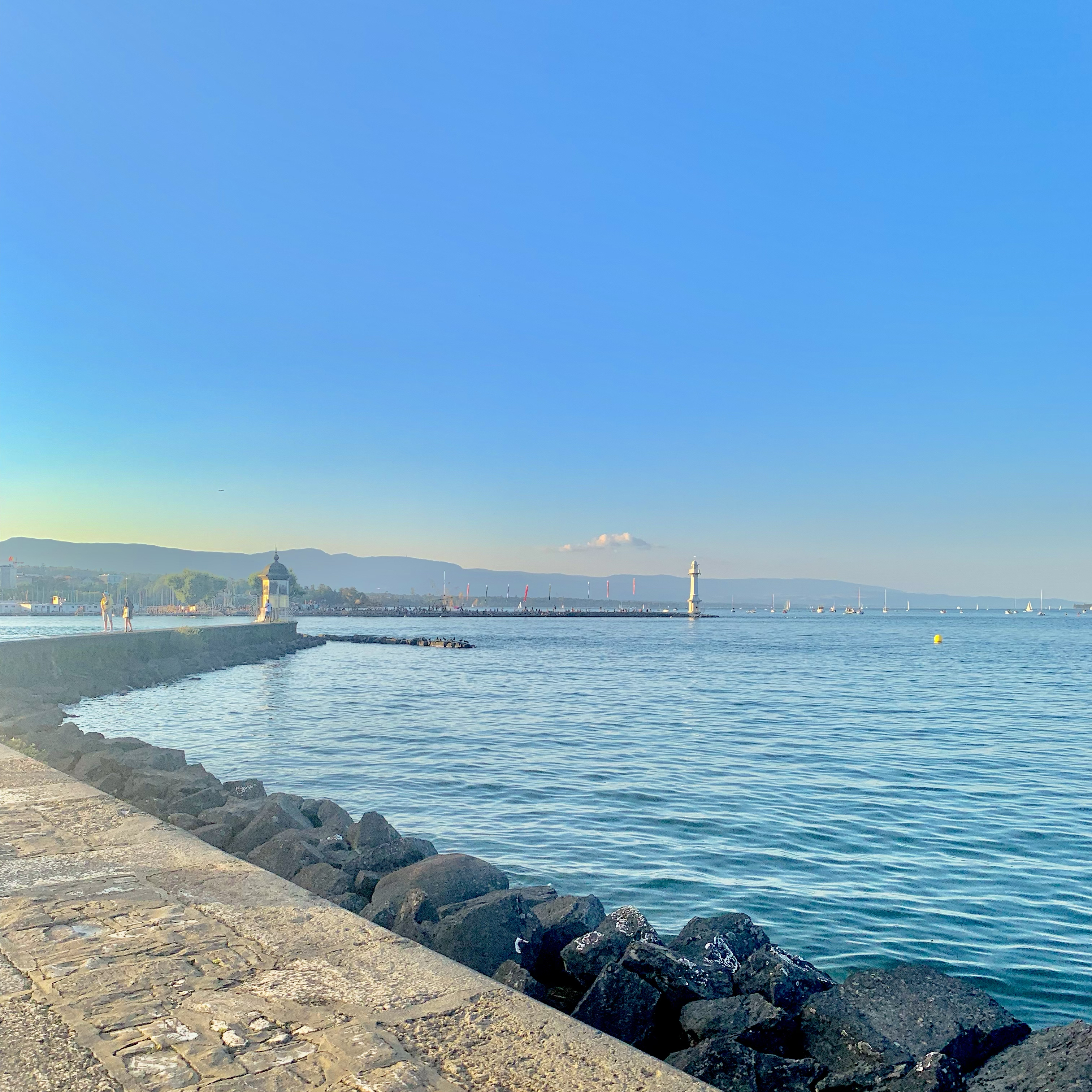 Photo 2 of Geneve plage