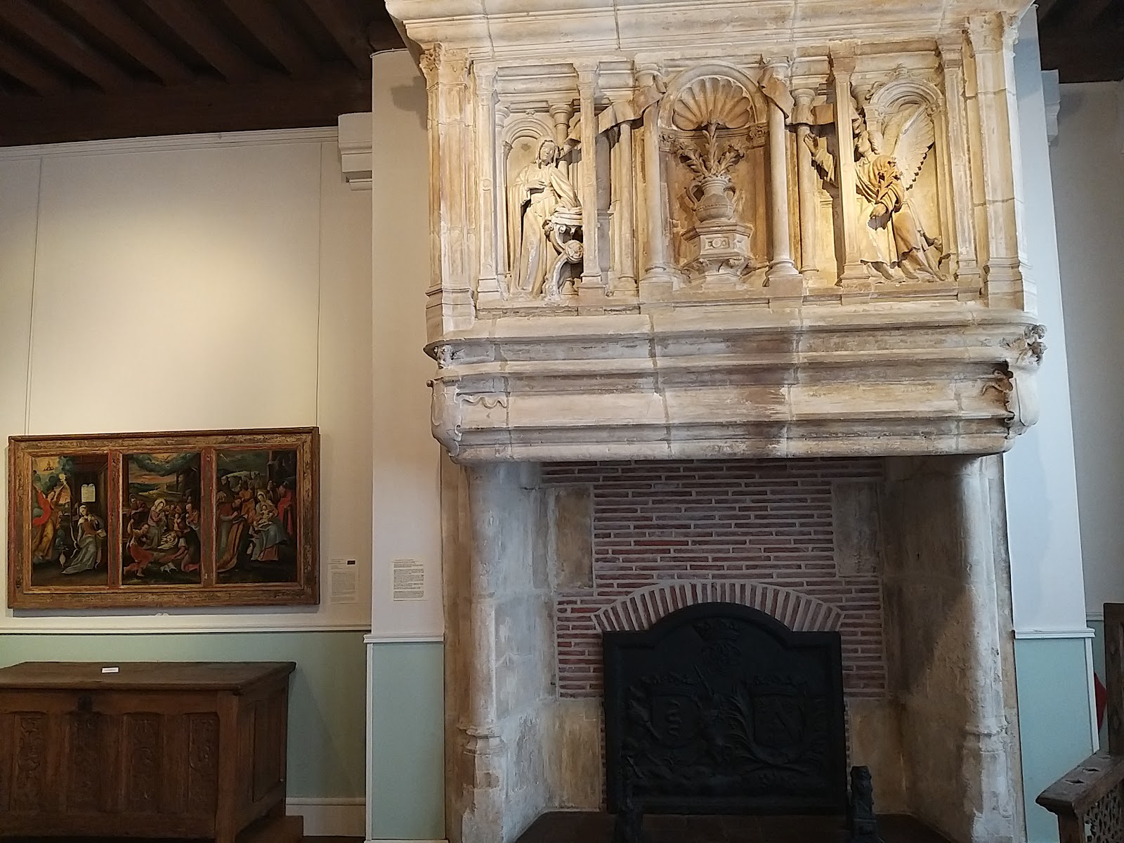 Photo 2 de Musée de Vauluisant : Musée de la Bonneterie/ Musée d'art champenois