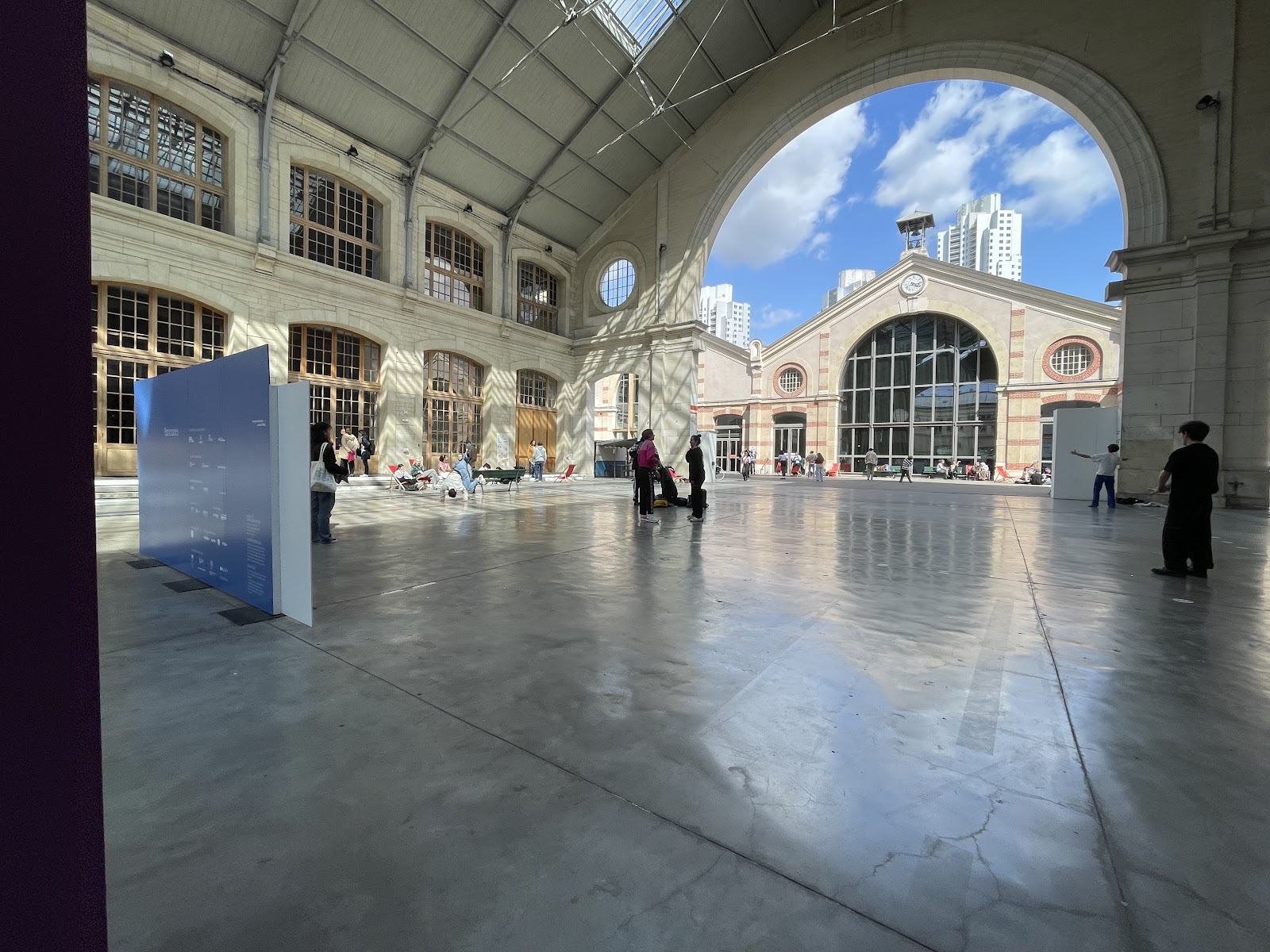 Photo 3 de CENTQUATRE