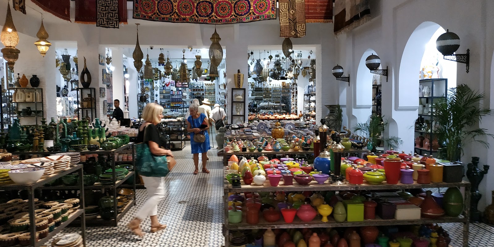 Photo 2 de Complexe d'Artisanat