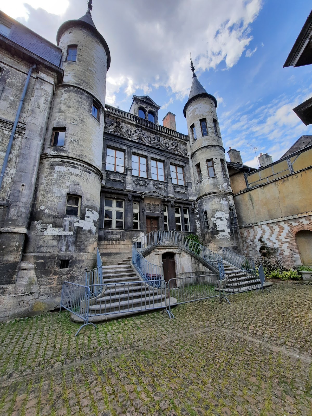 Musée de Vauluisant : Musée de la Bonneterie/ Musée d'art champenois