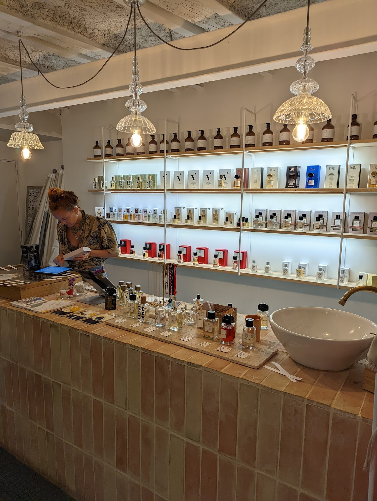 Photo 3 de Maison des Nines | Café - Parfums - Traiteur