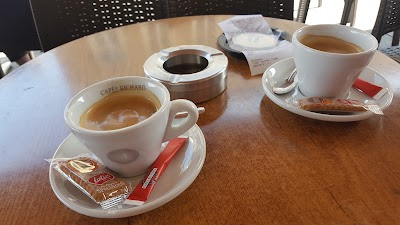 Photo 2 de Les Docks Café