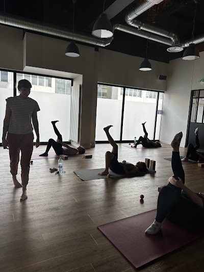 Photo 2 de YOGART Rouen - Cours de yoga et pilates à Rouen