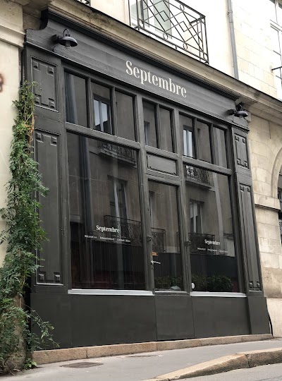 Photo 1 de Septembre concept store