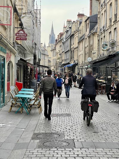 Photo 3 de Rue Écuyère