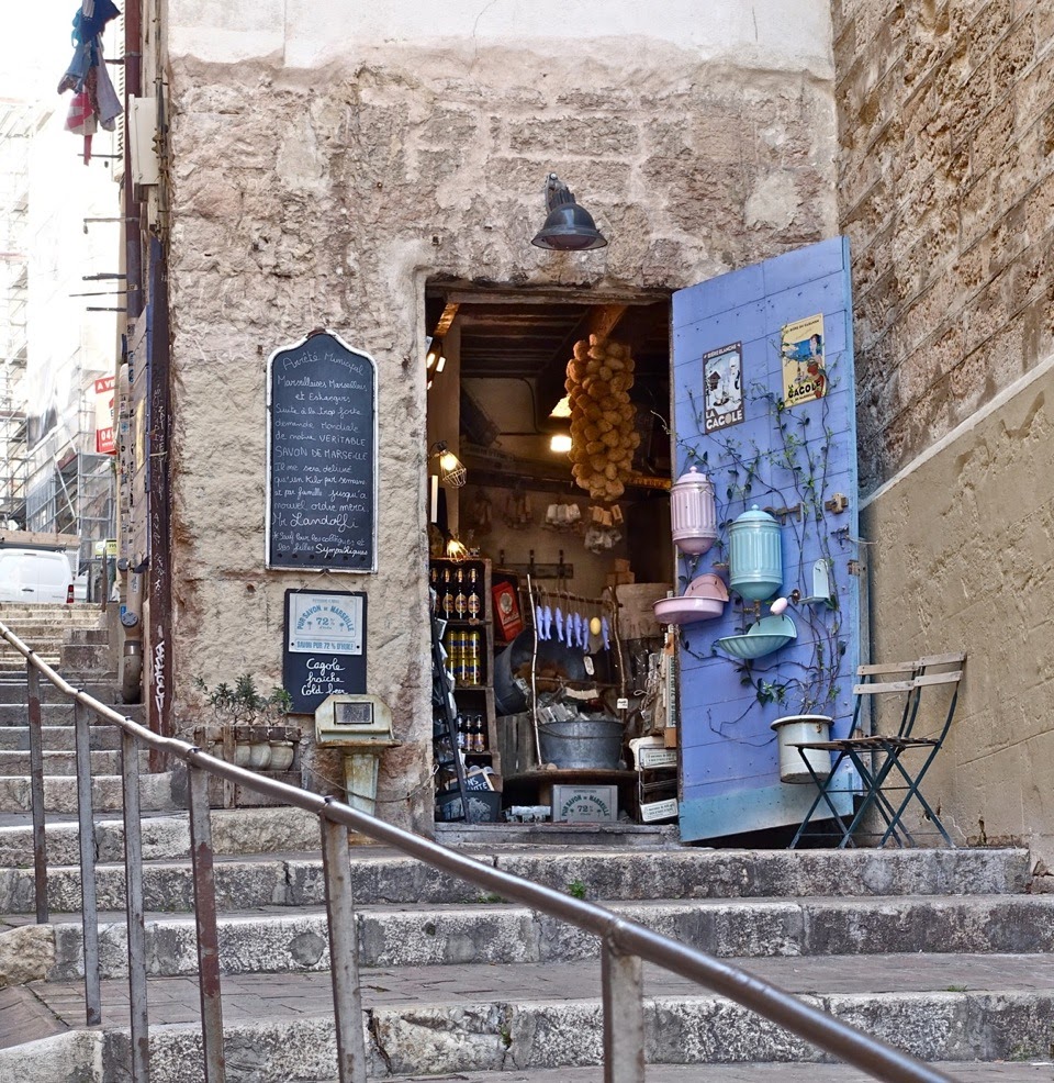 Le Bazar de César Savonnerie