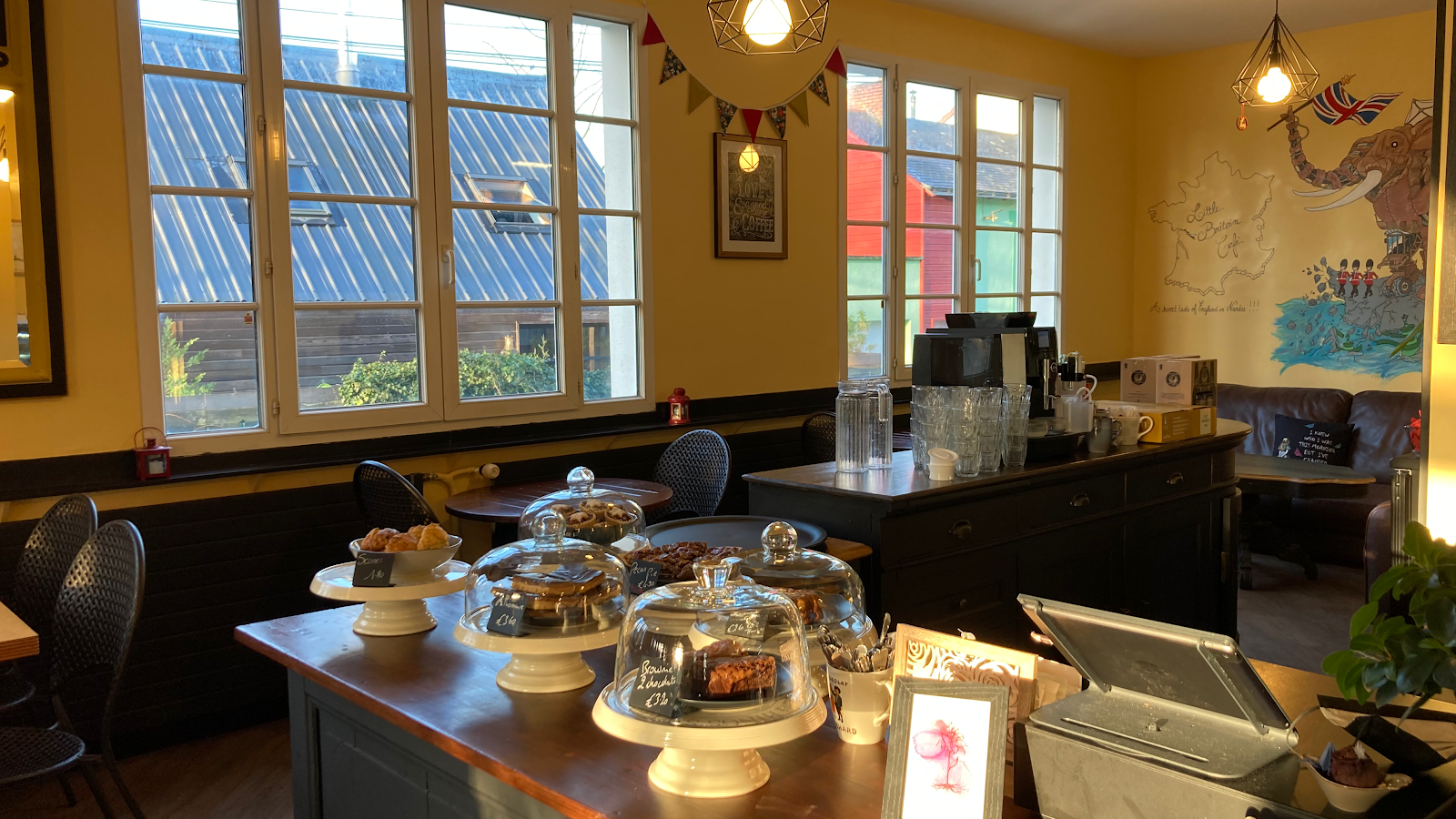 Photo 1 de Little Britain Café