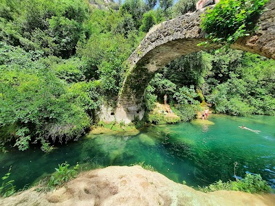 Pont Des Tuves