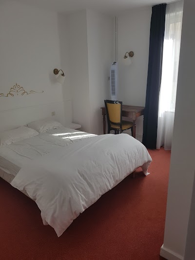 Photo 3 de The Old Hotel Ravel