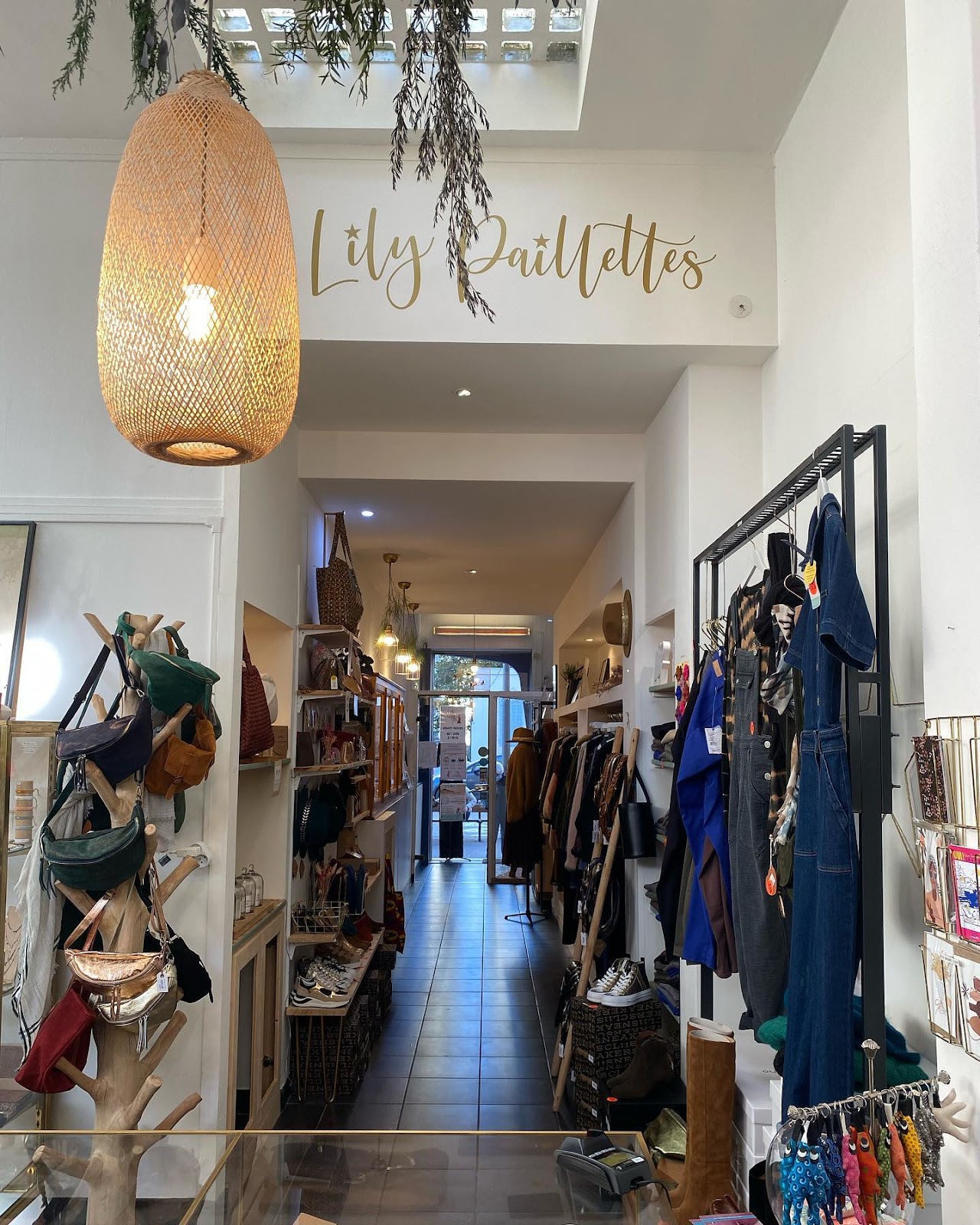 Photo 2 de Lily Paillettes concept-store