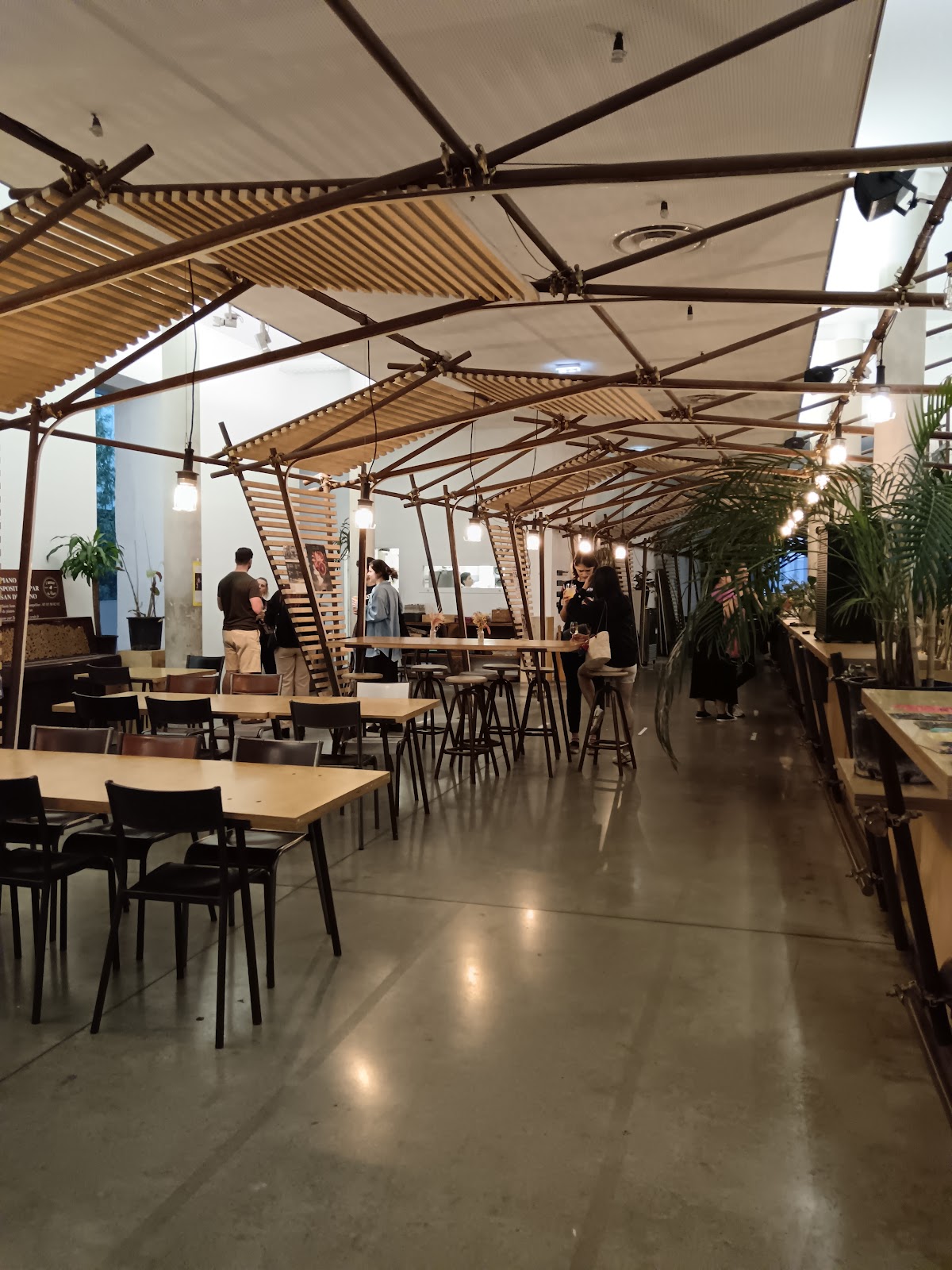 Photo 3 de Le Café de la Panacée