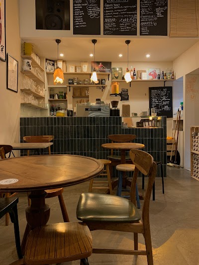 Photo 4 de Blend Coffee and Vinyl shop