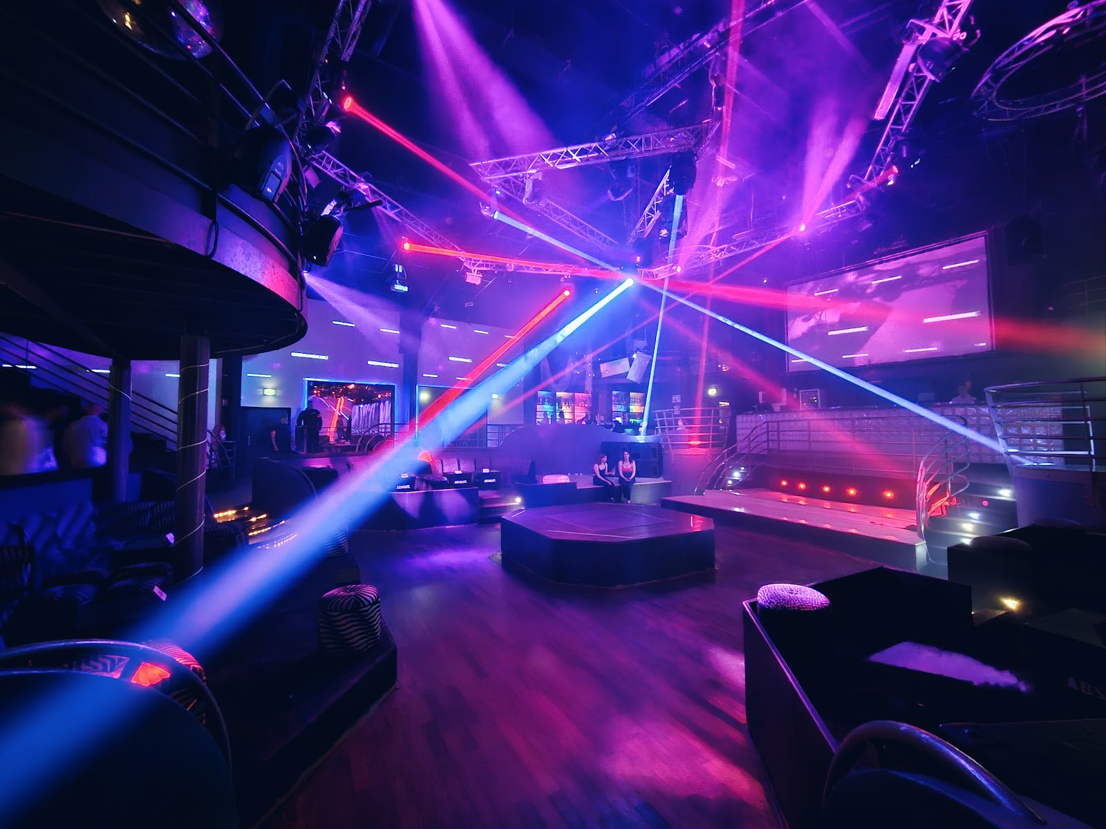 Photo 2 de The club Whizzz