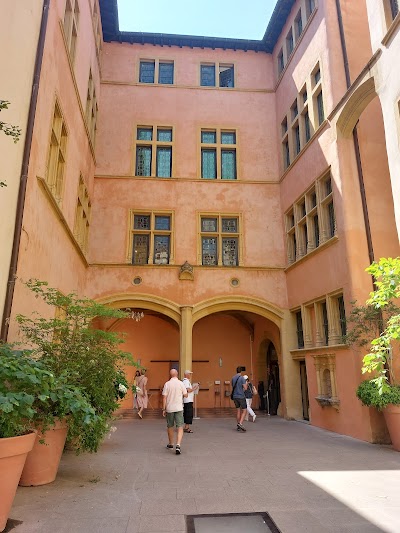 Photo 1 de Musée d'histoire de Lyon - Gadagne