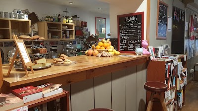 Photo 4 de Book In Bar - Librairie et café