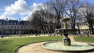 Photo 1 de Place des Vosges