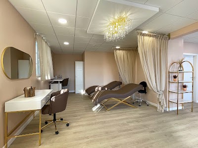 Photo 3 de Azantys Beauty Salon & Lounge