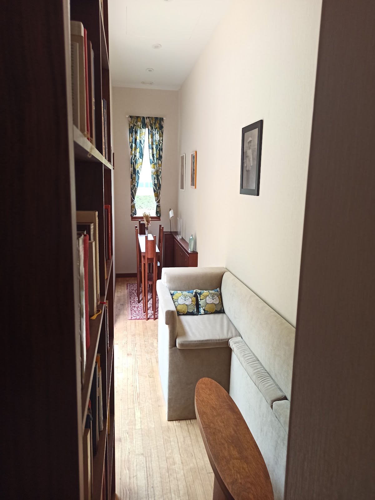 Photo 4 de Narrow House