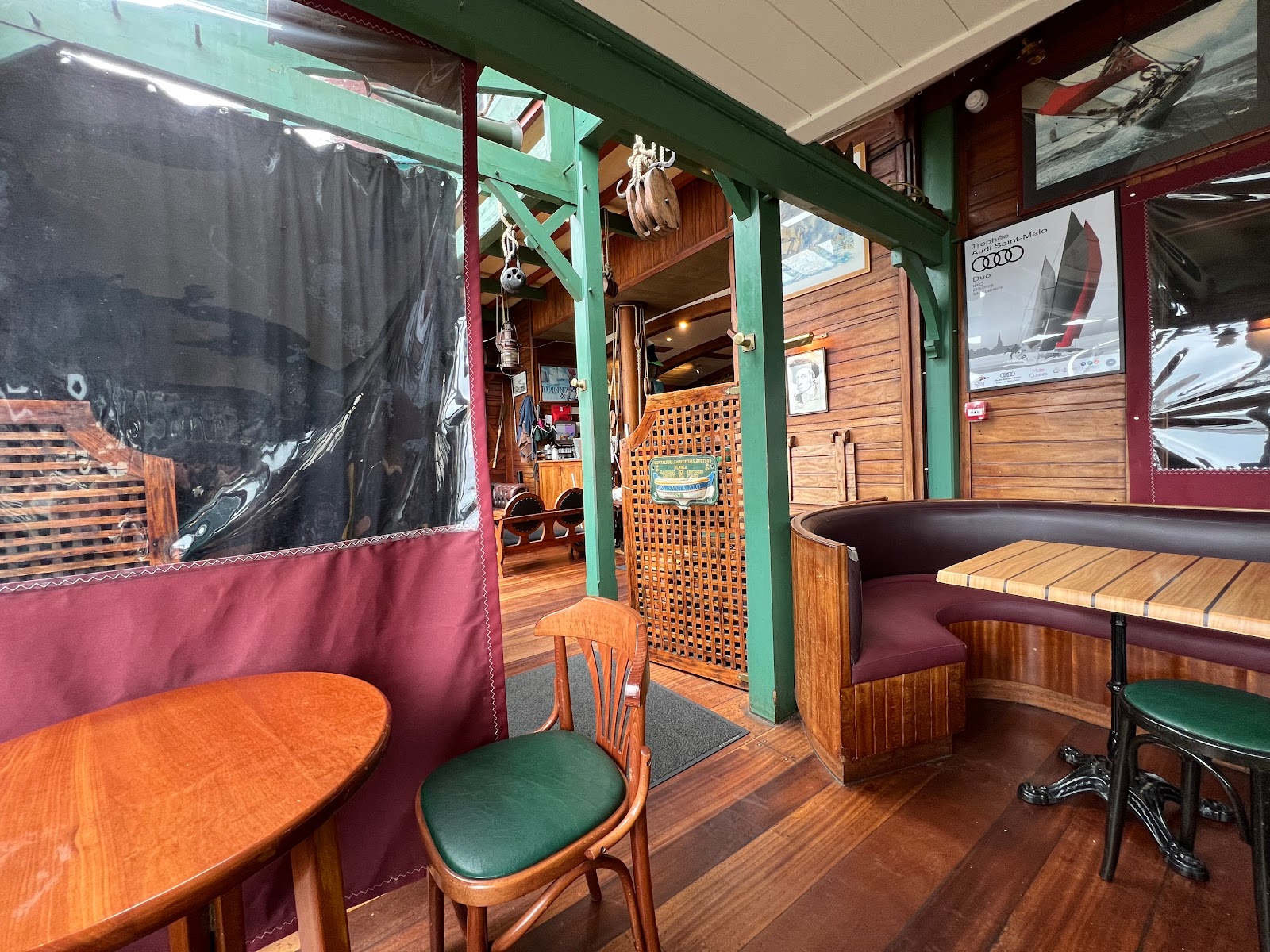 Photo 4 de Cunningham's Bar